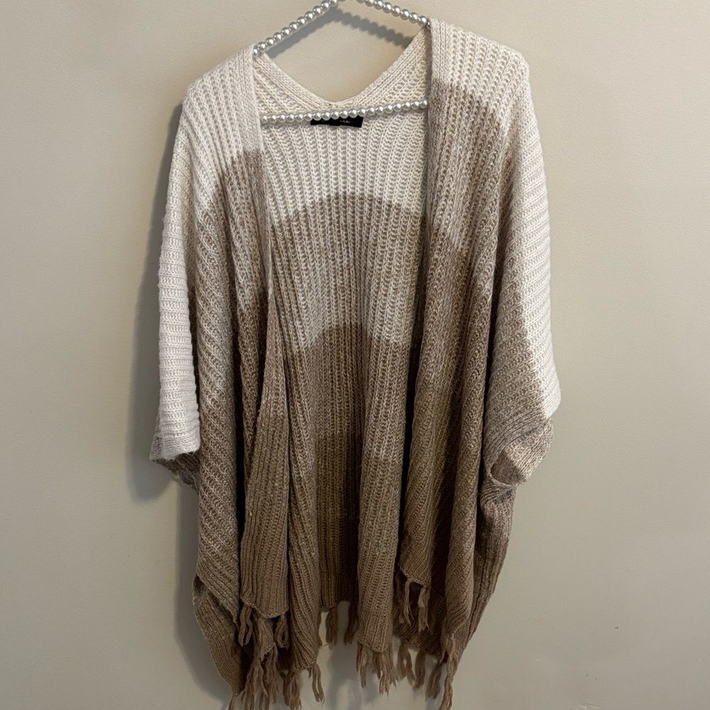 Love tree size small shawl with arm holes